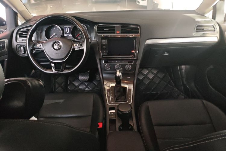 大众 高尔夫 2019款 200TSI DSG舒适进取版 国VI中控内饰12