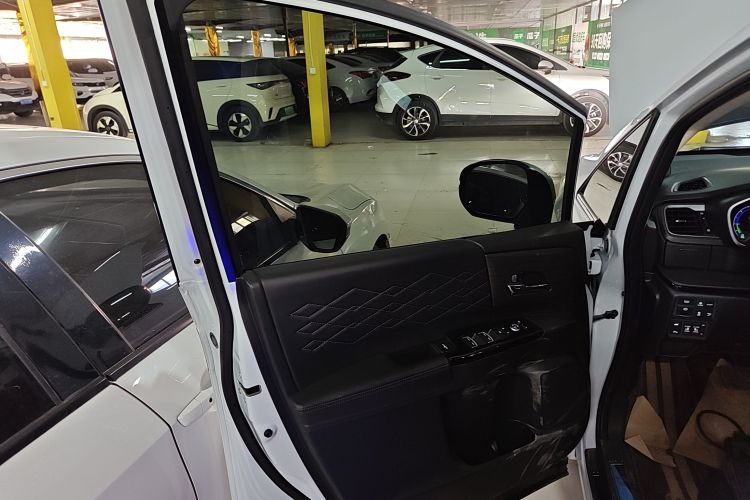 本田 艾力绅 2024款 2.0L e:HEV 豪华版中控内饰7007