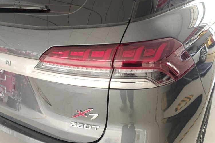 长安欧尚X7 2021款 1.5T 自动豪华型车身外观6006