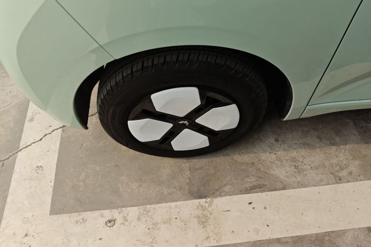 五菱汽车 宏光MINIEV 2024款 第三代 215km 进阶版车身外观6007