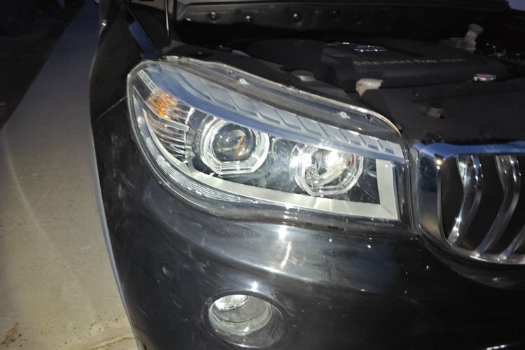 SWM斯威汽车 SWM斯威X7 2017款 1.5T 自动智享型 7座车身外观8