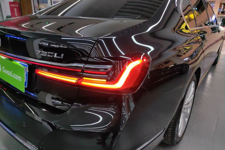 宝马7系 2019款 改款 730Li 豪华套装车身外观6006