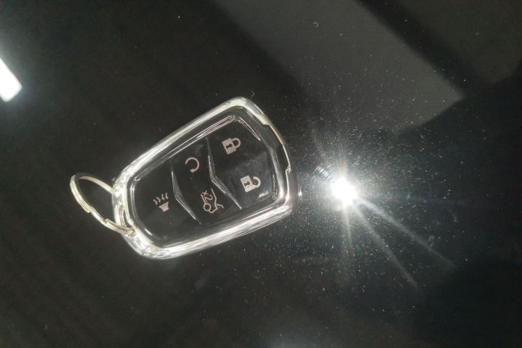 凯迪拉克CT6 PLUG-IN 2017款 30E 领先型中控内饰11