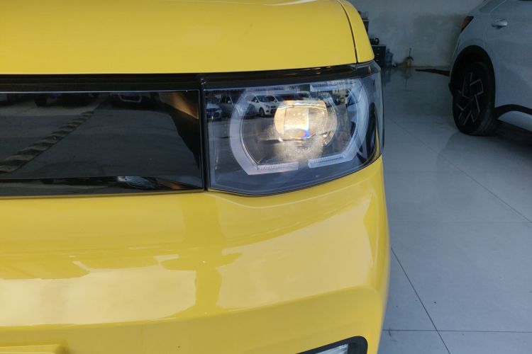 五菱汽车 宏光MINIEV 2021款 马卡龙臻享款 三元锂车身外观36