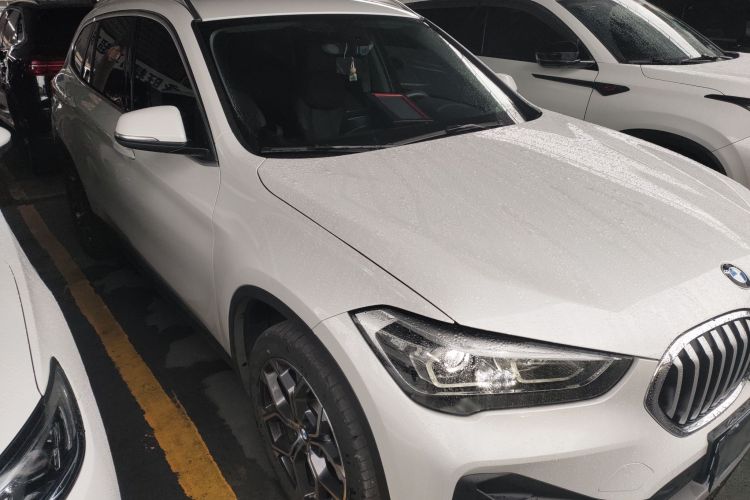 宝马X1 2022款 sDrive25Li 领先型车身外观3