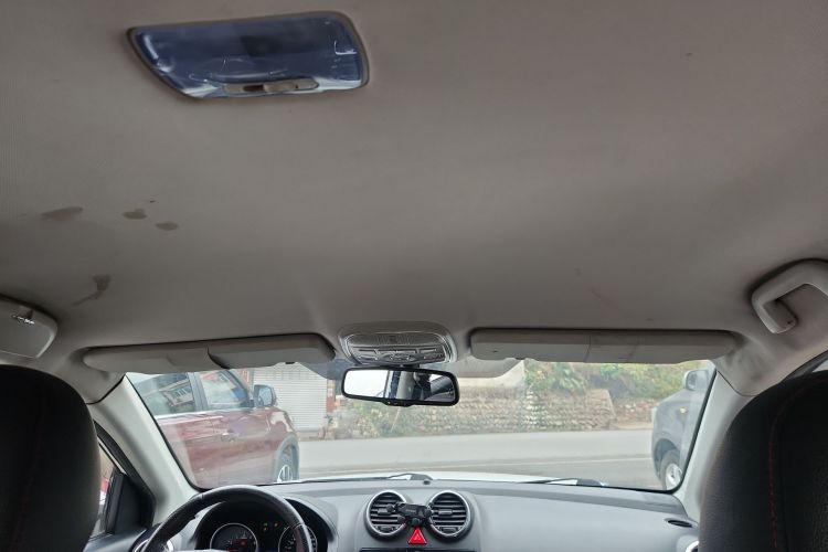 哈弗H6 2013款 升级版 1.5T 手动两驱精英型中控内饰22