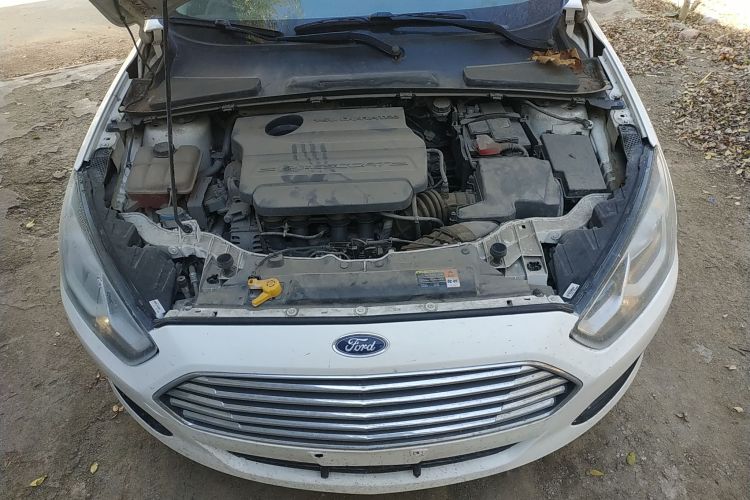 福特 福睿斯 2017款 改款 1.5L 手动舒适型机舱底盘24