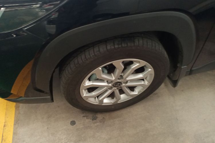 丰田 锋兰达 2024款 2.0L CVT精英版车身外观6001