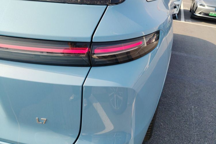 理想汽车 理想L7 2024款 Ultra车身外观6006