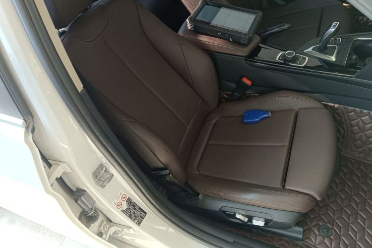 宝马3系 2018款 320Li 时尚型局部细节41