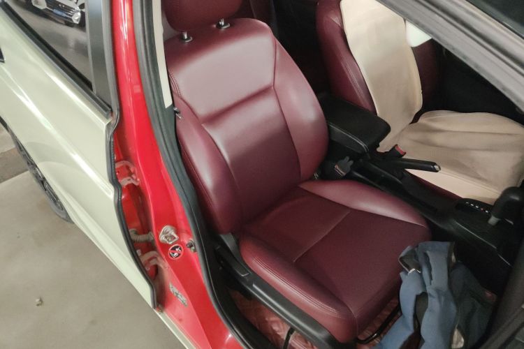 本田 飞度 2018款 1.5L CVT舒适天窗版局部细节41