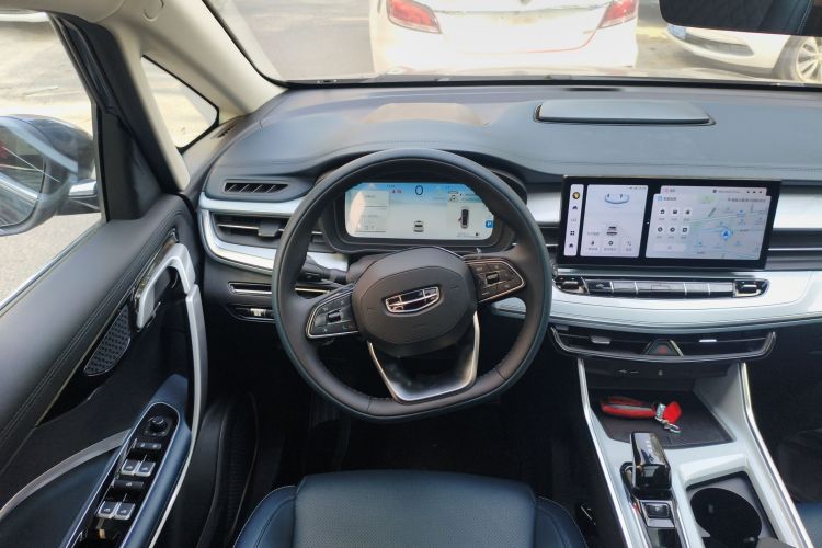 吉利汽车 2023款 嘉际L 1.5TD DCT豪华型中控内饰13