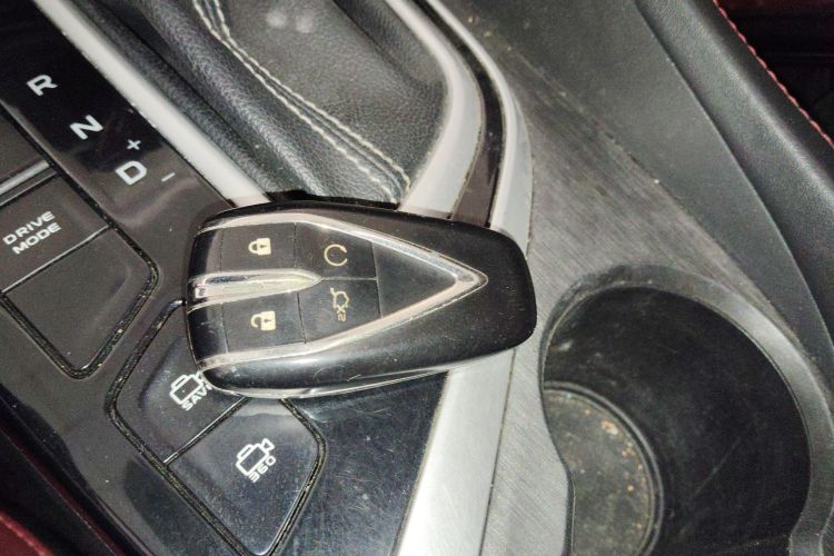 长安 逸动 2021款 PLUS 蓝鲸NE 1.4T GDI DCT尊贵型中控内饰11