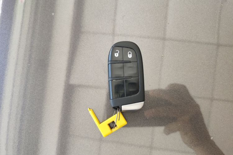 Jeep 指南者 2020款 220T 自动领先版中控内饰7001