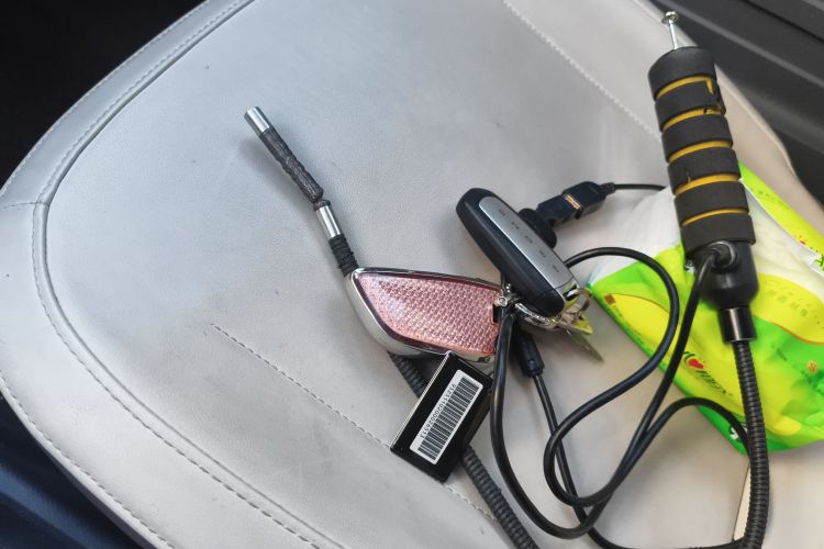 吉利银河 2024款 200km 熊猫骑士中控内饰11