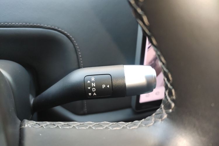 理想汽车 理想L8 2023款 Max局部细节18