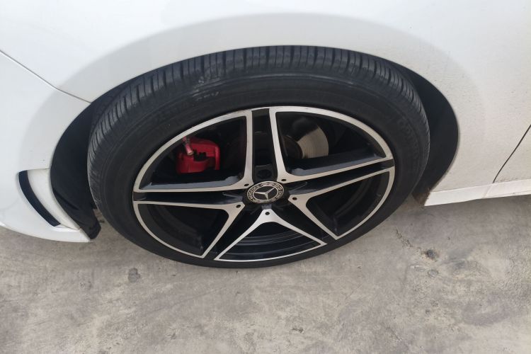 奔驰A级 2020款 改款二 A 180 L 运动轿车车身外观6007