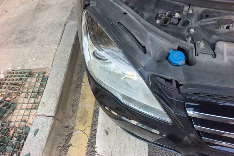 奔驰R级 2017款 R 320 4MATIC 商务型臻藏版车身外观8