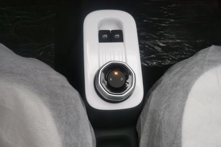 吉利银河 2025款 210km 熊猫卡丁局部细节18