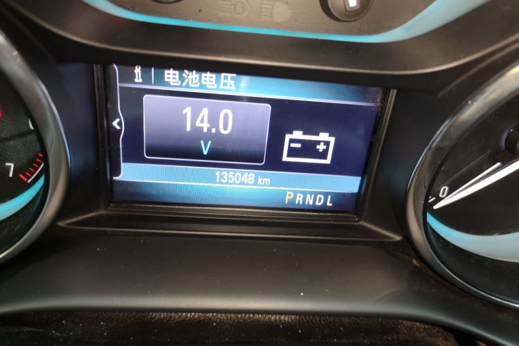 别克 昂科威 2016款 20T 两驱领先型中控内饰15