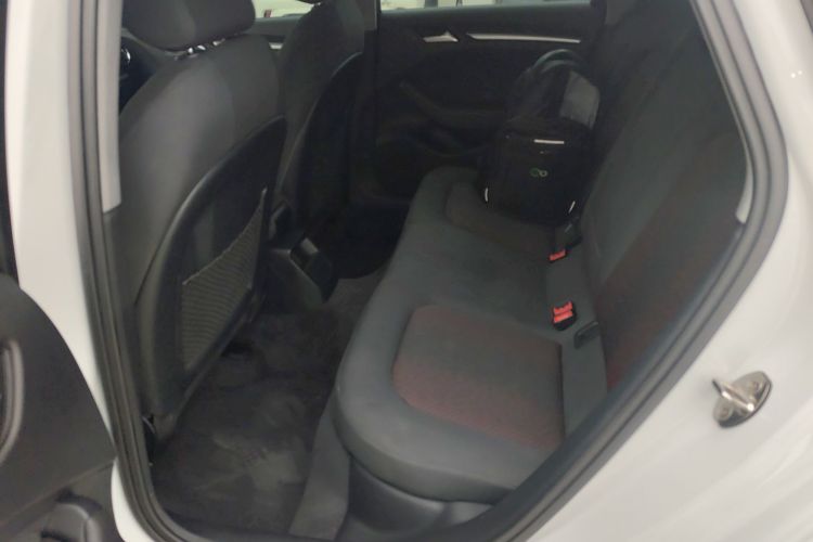 奥迪A3 2019款 Limousine 35 TFSI 进取型 国V中控内饰7004