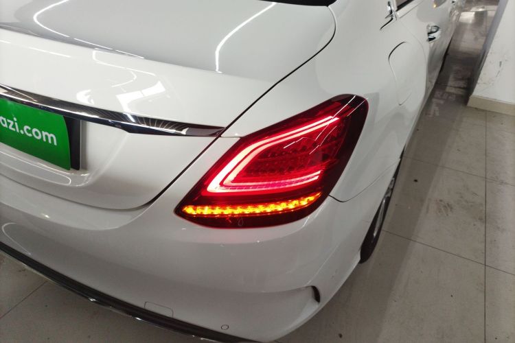 奔驰C级 2021款 C 260 L 运动版车身外观6006