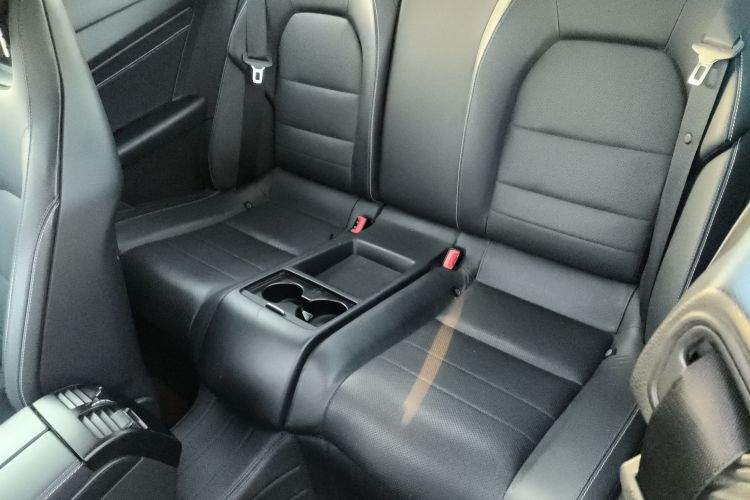 奔驰E级(进口) 2016款 E 200 轿跑车 灵动版中控内饰21