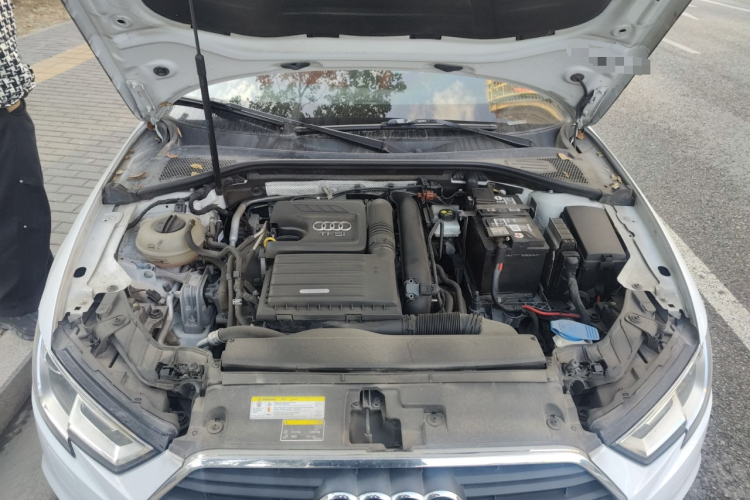 奥迪A3 2018款 30周年年型 Limousine 35 TFSI 进取型局部细节24