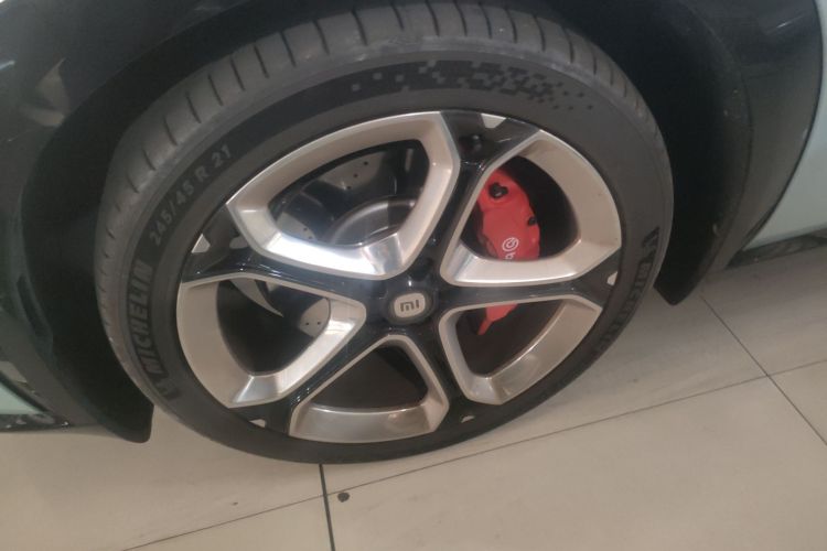 小米汽车 小米YU7 2025款 超长续航高性能四驱Max版车身外观6007