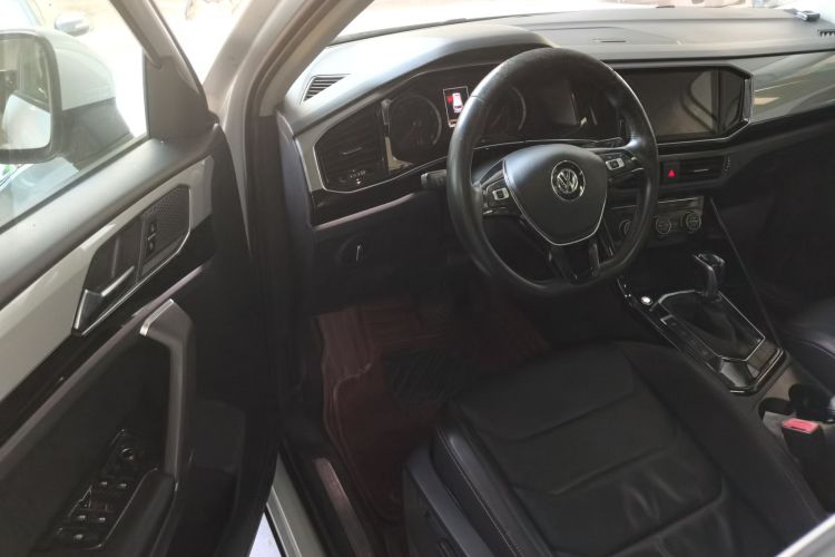 大众 探岳 2019款 330TSI 两驱豪华型 国V中控内饰7003