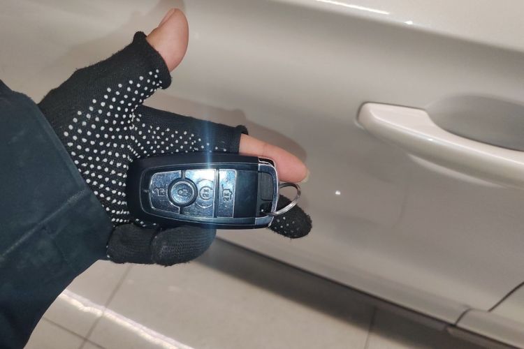 林肯 冒险家 2022款 2.0T 两驱尊享版中控内饰7001