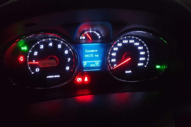 雪佛兰 科帕奇 2015款 2.4L 四驱旗舰版 7座中控内饰15