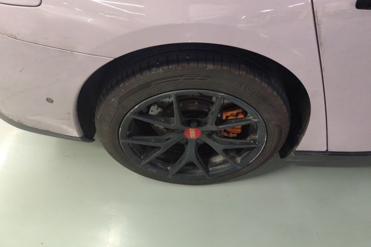 小鹏P7 2020款 670E车身外观6008