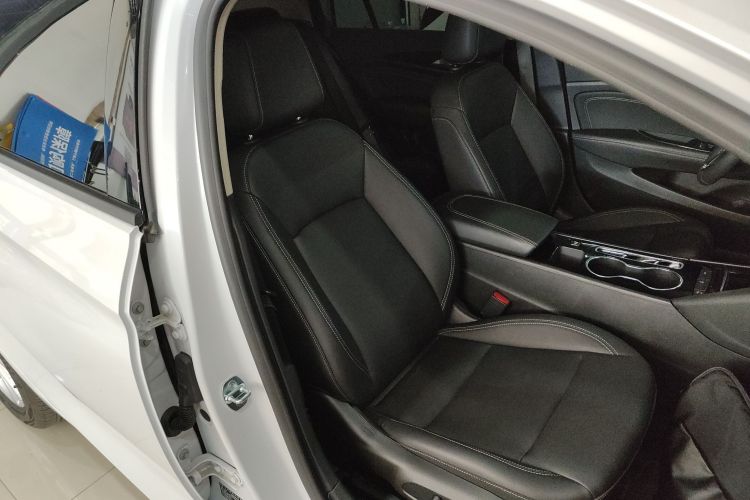 别克 君威 2024款 改款 25T 超享版局部细节41