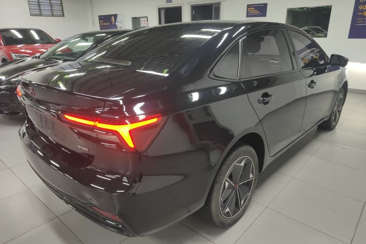 飞凡汽车 飞凡ER6 2021款 新动版 520km 智领版车身外观6005