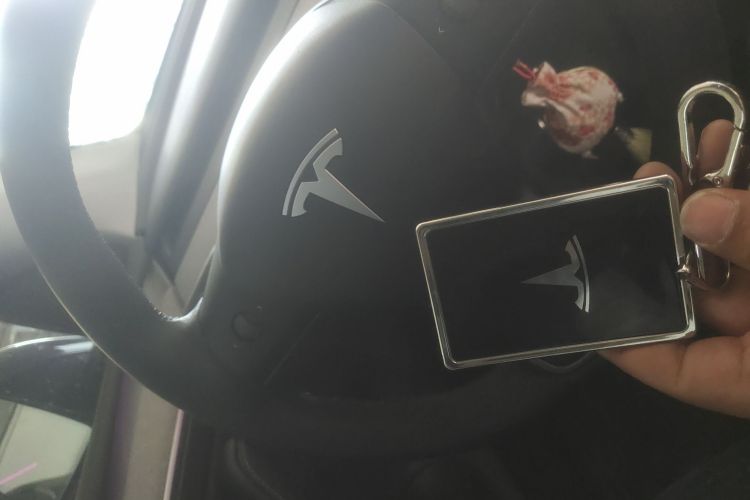 特斯拉 Model Y 2024款 后轮驱动版中控内饰7001