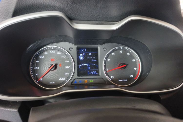 名爵ZS 2017款 1.5L 手动舒适版中控内饰14