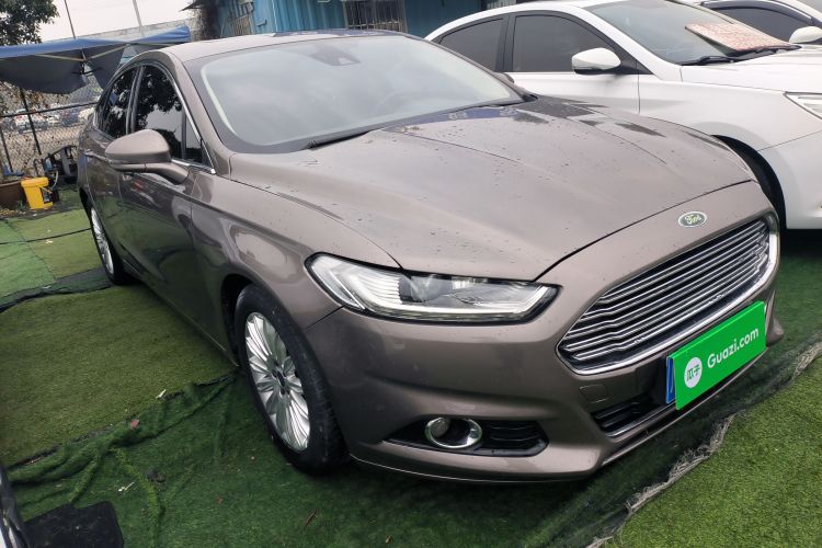 福特 蒙迪欧 2013款 2.0L GTDi200豪华型车身外观3