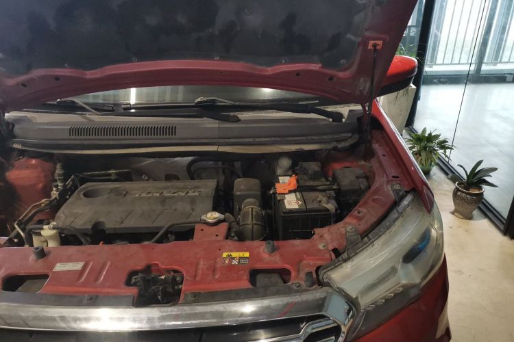 哈弗H1 2016款 蓝标 1.5L AMT豪华型机舱底盘26