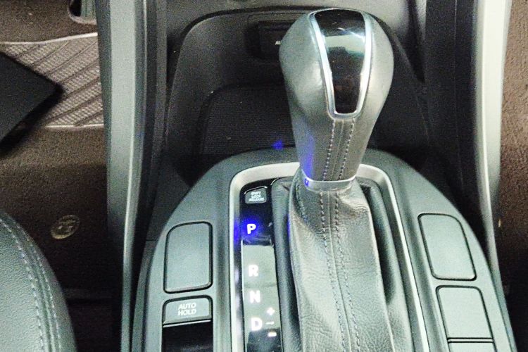 现代 胜达 2013款 2.4L 自动两驱智能型中控内饰18