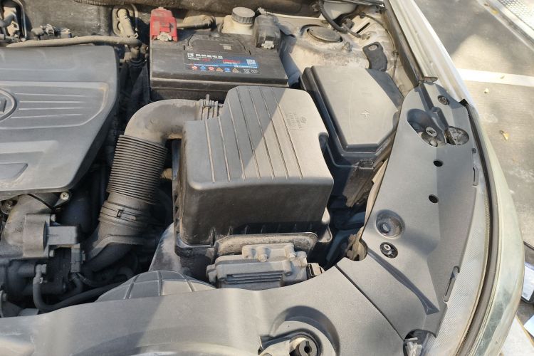 比亚迪 宋 2016款 盖世版 1.5TID 自动精英型局部细节9007