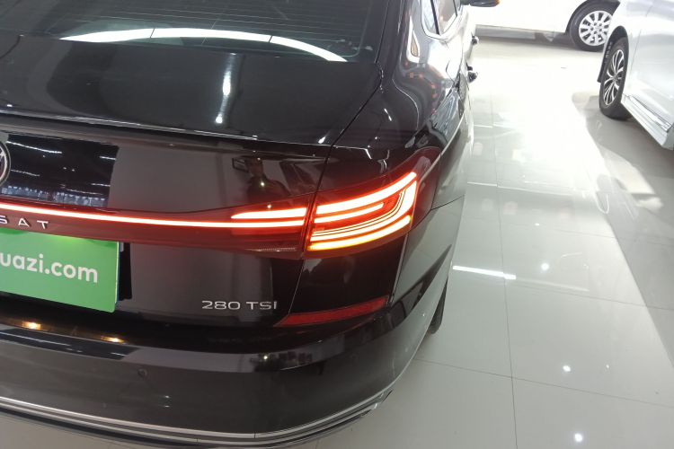 大众 帕萨特 2022款 280TSI 商务版车身外观9