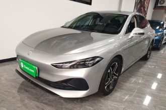 荣威D7 2023款 DMH 125km 旗舰版