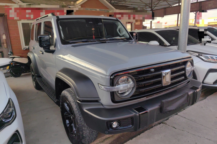 坦克300 2023款 越野版 2.0T 征服者车身外观3