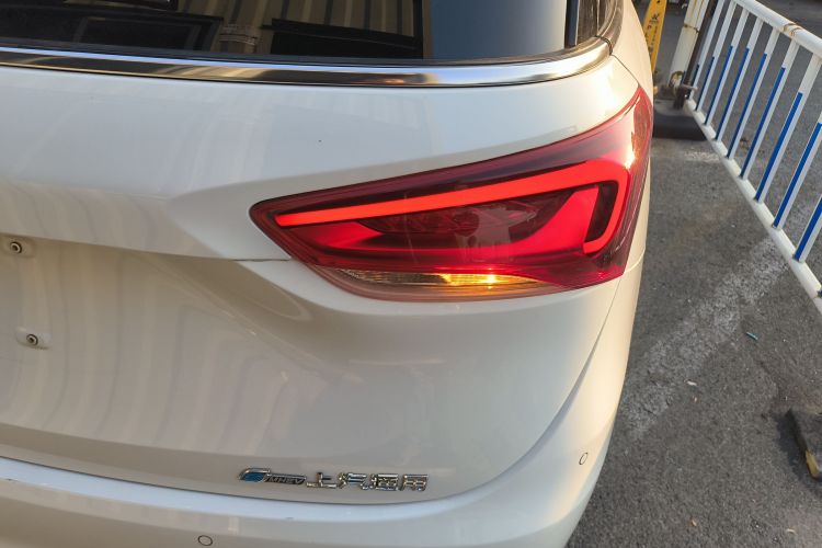 别克GL6 2021款 323T 轻混动互联豪华型车身外观6001