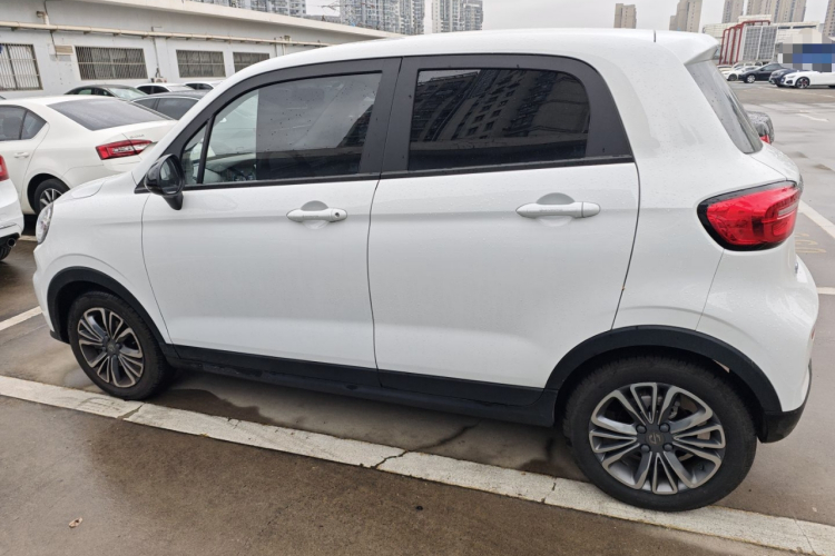 零跑汽车 零跑T03 2024款 310舒享版车身外观4