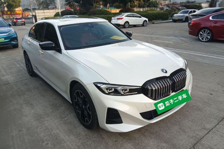 宝马i3 2024款 eDrive 40 L 曜夜套装车身外观3