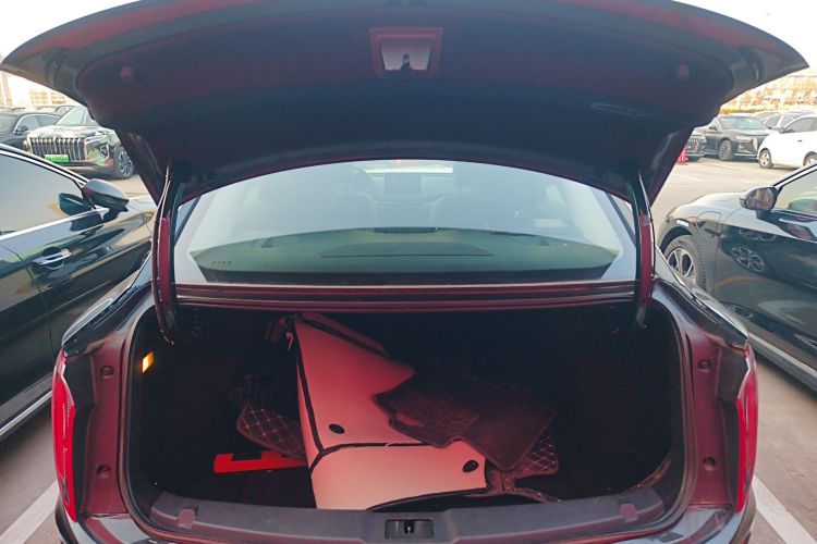 红旗E-QM5 2023款 改款 基础出行版机舱底盘23