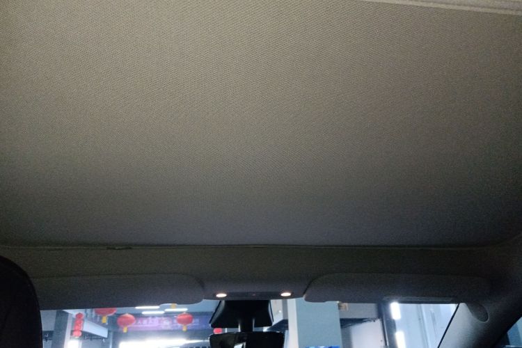 特斯拉 Model Y 2021款 标准续航后驱版局部细节22