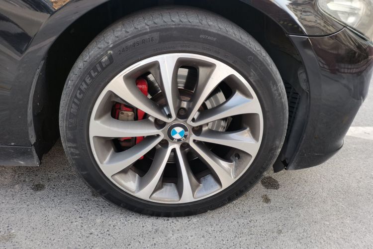 宝马5系 2017款 528Li 领先型车身外观10